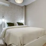 Gros Heaven -prime Location Apartment