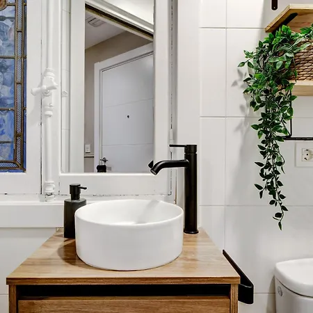 Gros Heaven -prime Location * Saint-Sébastien