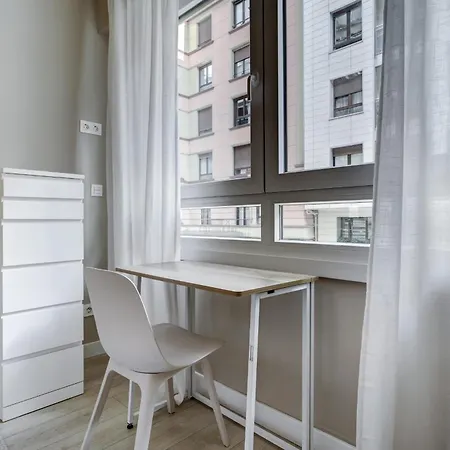 Gros Heaven -prime Location Apartament